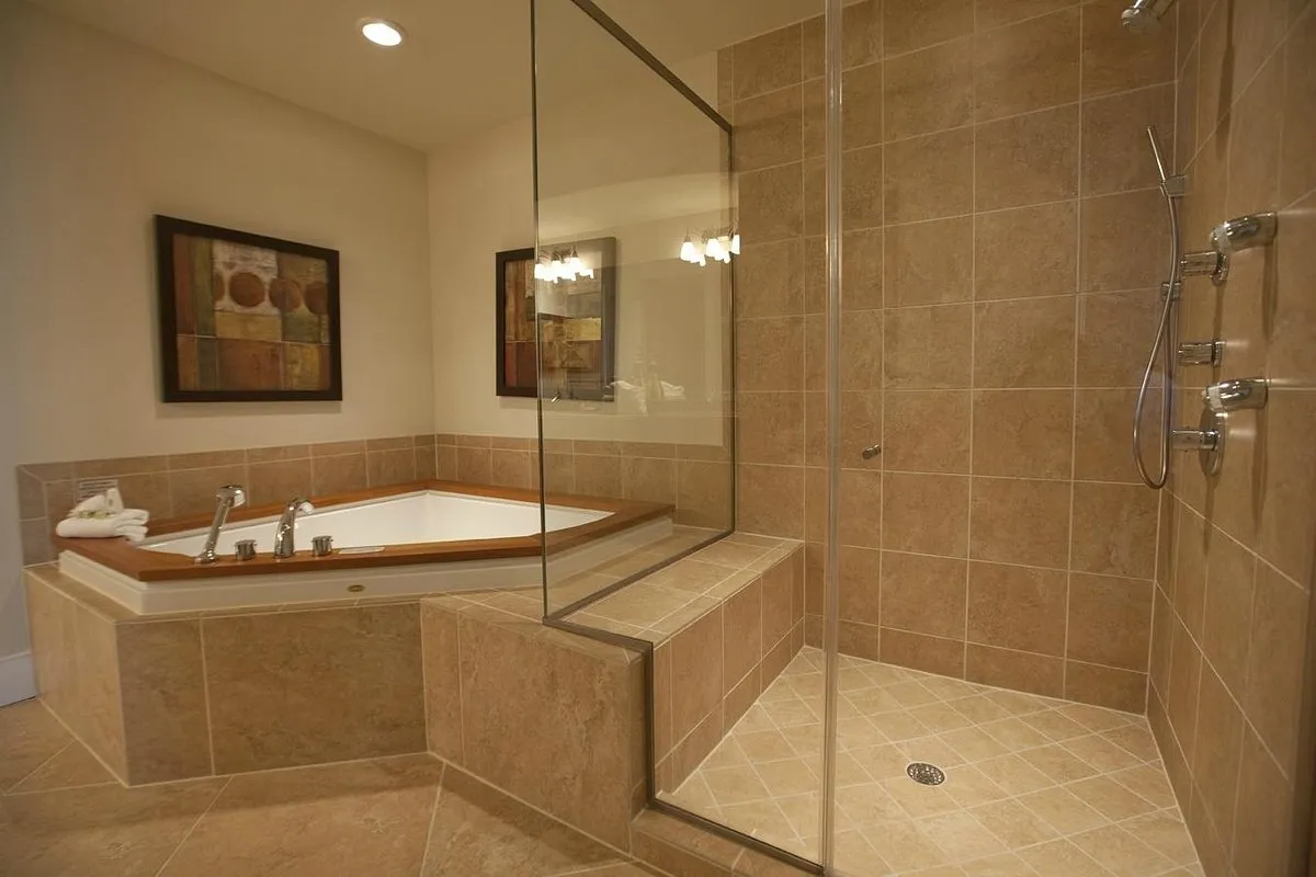Image of Turquoise Place with hot tub in room