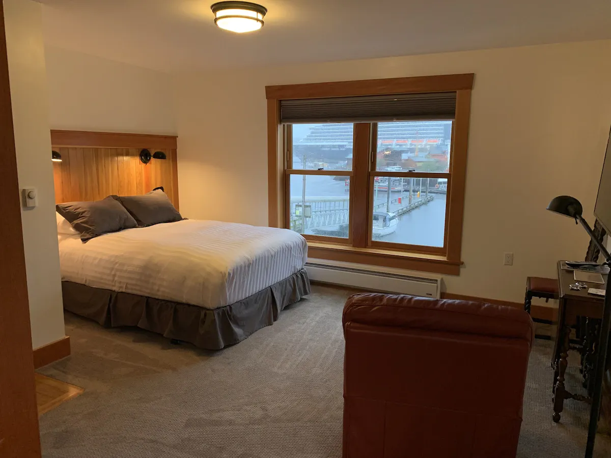 Image of Inn at Creek Street with hot tub in room