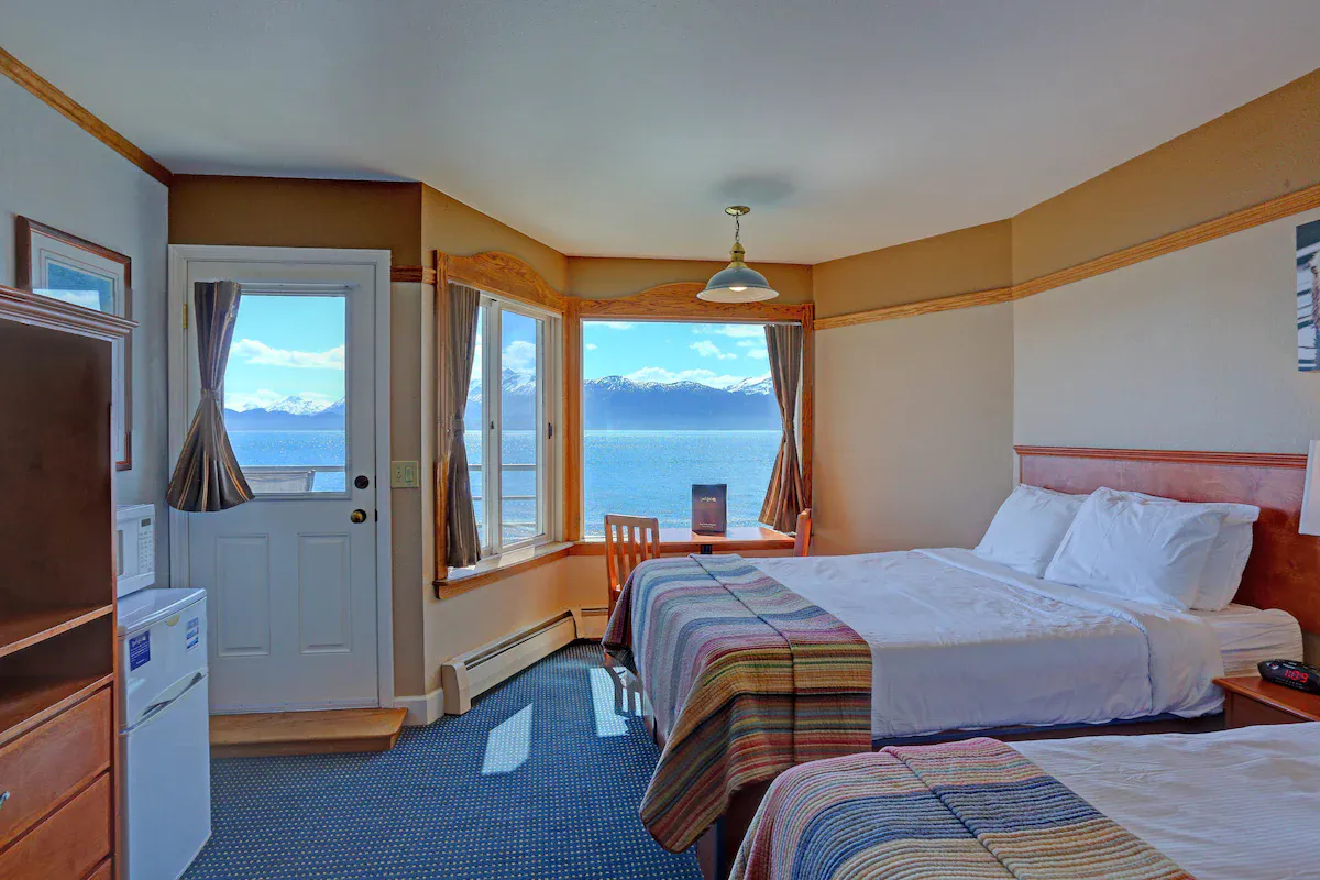 Image of Land’s End Resort with hot tub in room