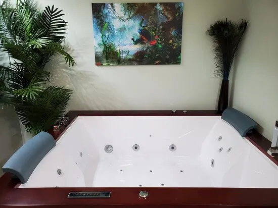 Image of Pearson’s Pond Suites with hot tub in room