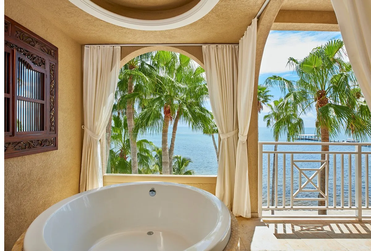 Image of Cheeca Lodge & Spa with hot tub in room