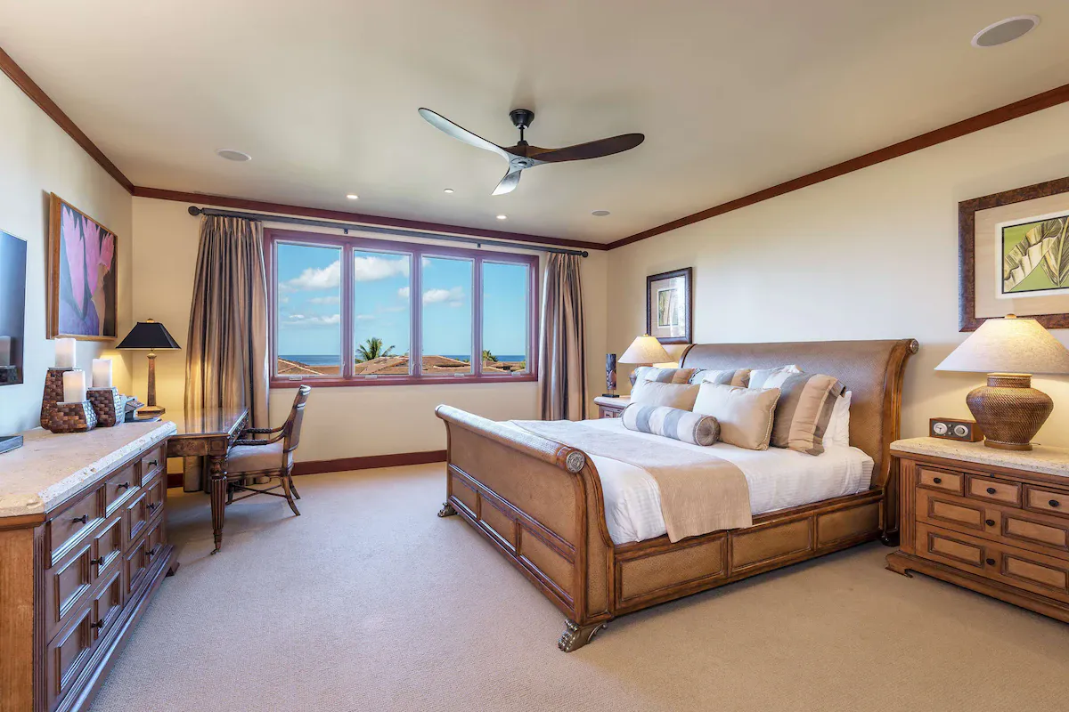 Image of Wailea Beach Villas, A Destination Luxury Hotel with hot tub in room