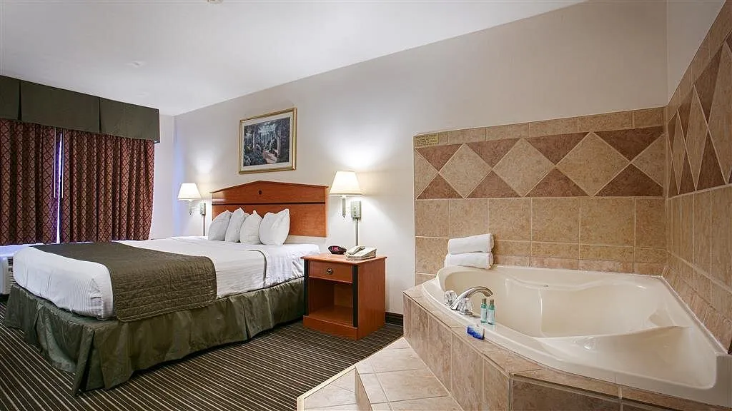 Image of Best Western J. C. Inn with hot tub in room