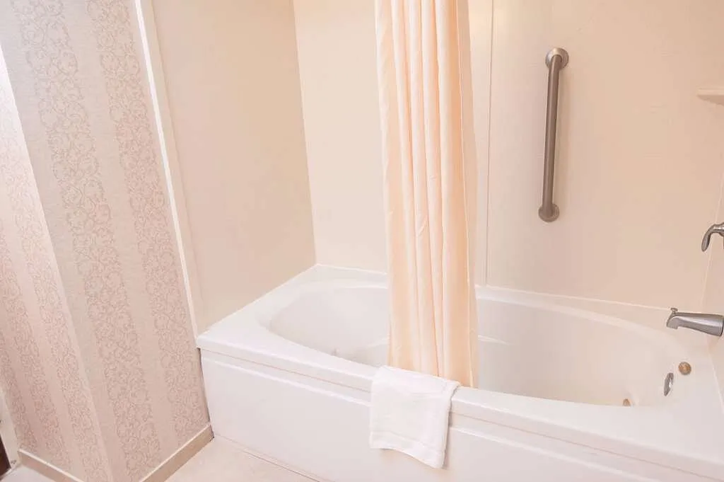 Image of Hampton Inn North Platte with hot tub in room