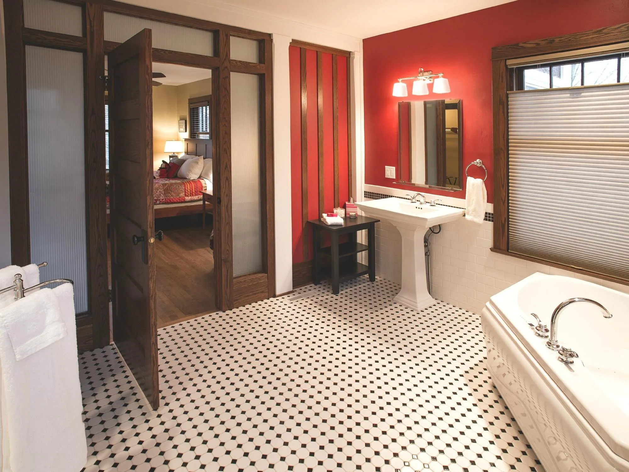 Image of The Buckingham Inn with hot tub in room